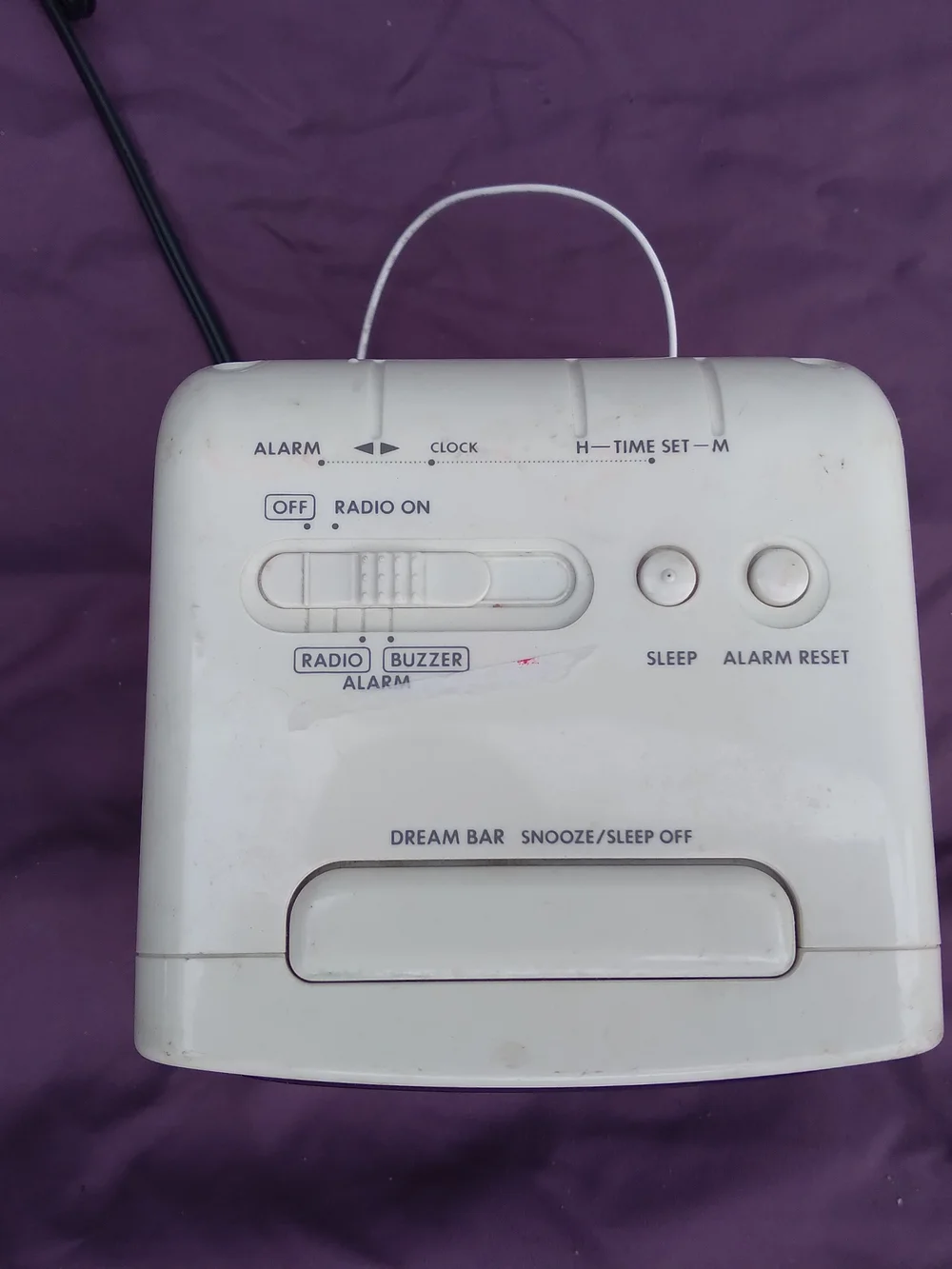 Sony Dream Machine AM/FM Clock Radio in White and Black